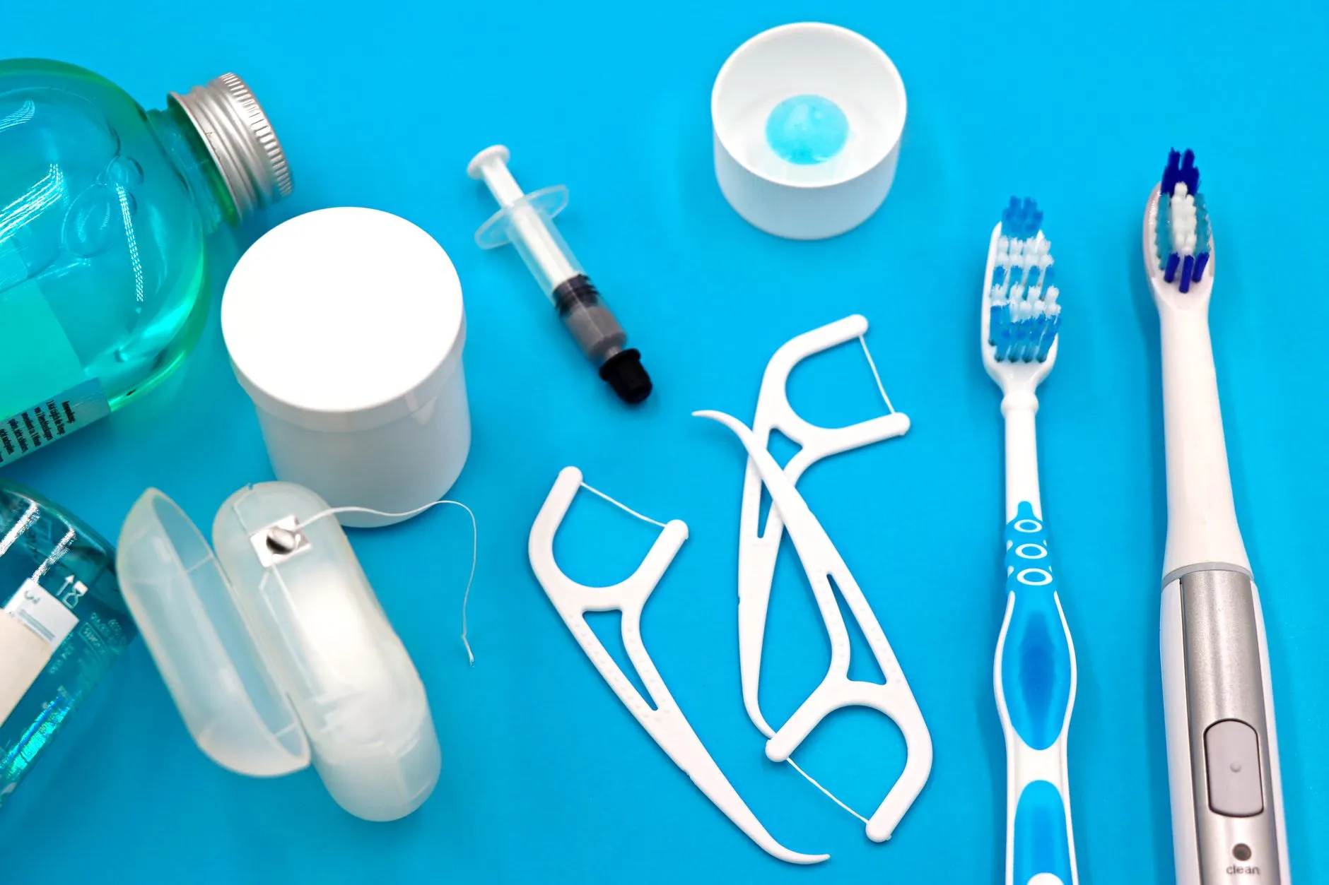 上海昕鹭科技电动牙刷头与冲牙器搭配使用指南正文配图 1